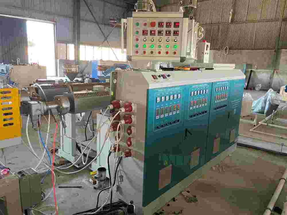 Dây chuyền sản xuất đường ống tường đôi 110mm