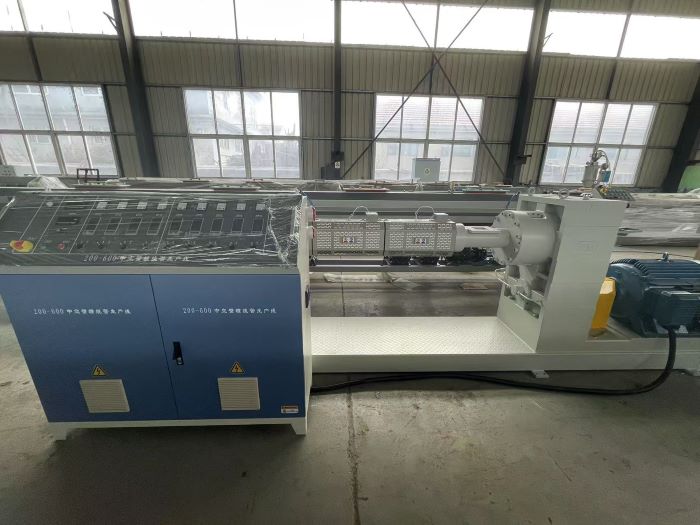 Việc sản xuất các ống bọc tường mới hiện đang được tiến hành