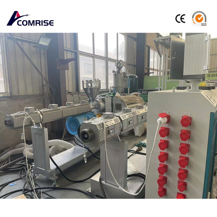 Hai máy ống PE 110-315mm đang được thử nghiệm tại nhà máy của khách hàng