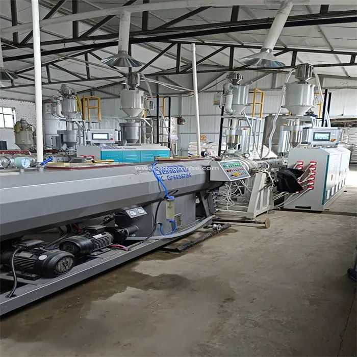 Máy sản xuất ống hdpe